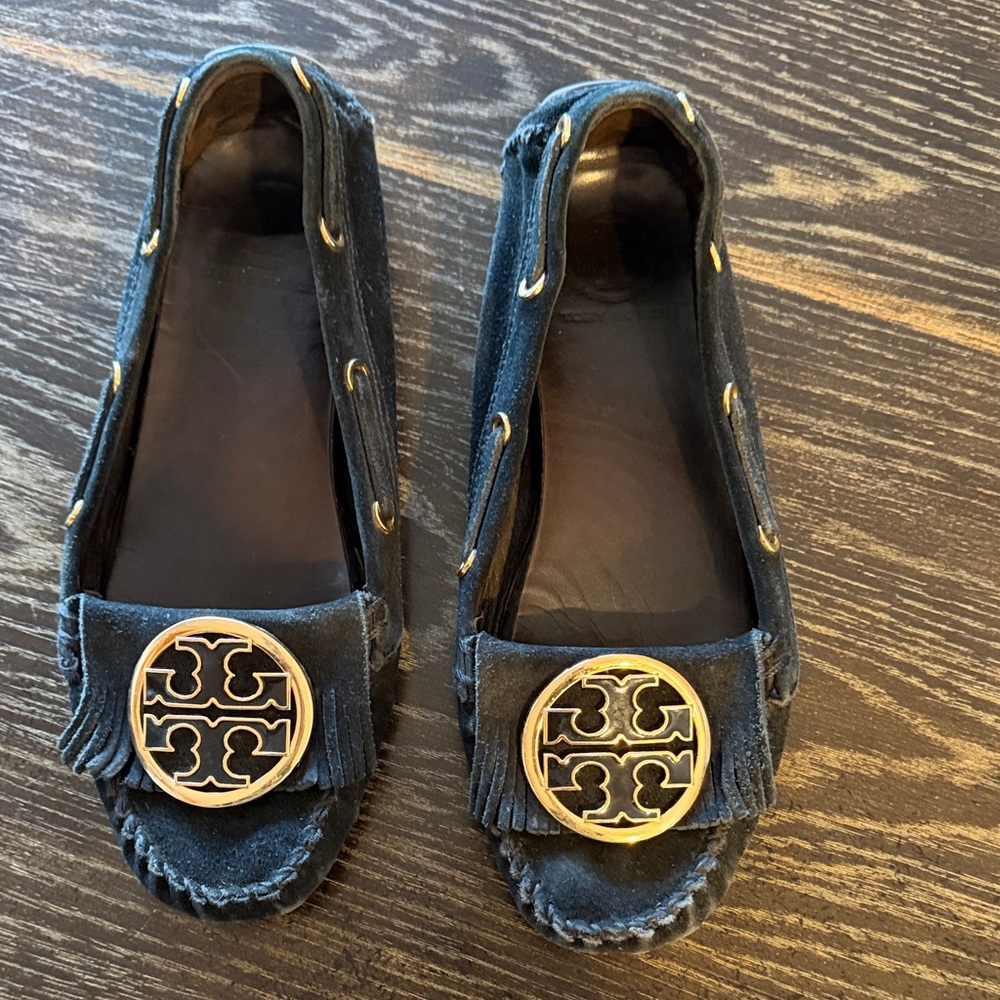 Black Tory Burch moccasins